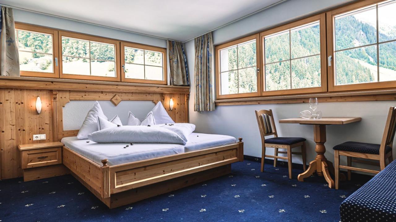 Hotel Alpina Ишгъл Екстериор снимка